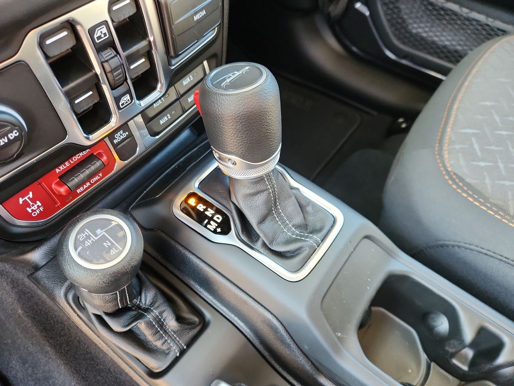 2025 Jeep Gladiator Mojave - Photo 23