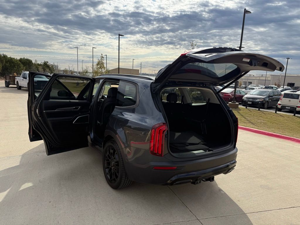 Thumbnail: 2022 Kia Telluride - 26
