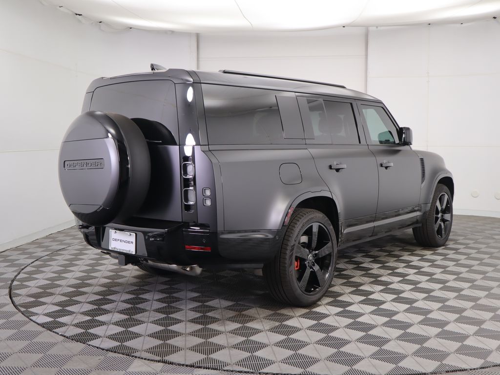 Thumbnail: 2025 Land Rover Defender - 5