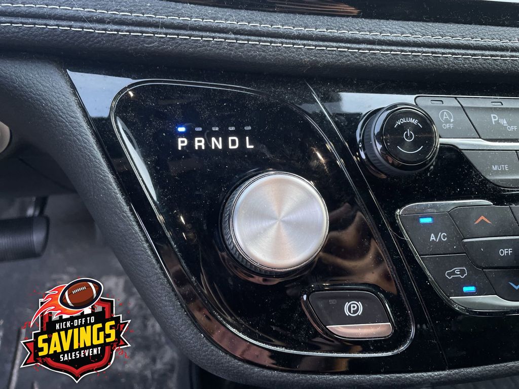 Used 2021 Chrysler Pacifica Van