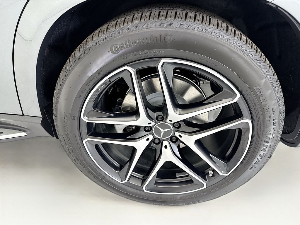 Thumbnail: 2026 Mercedes-Benz GLE - 31