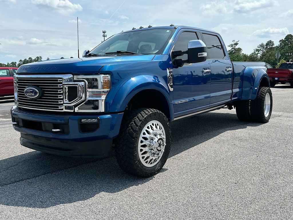 2022 Ford F-450SD Platinum