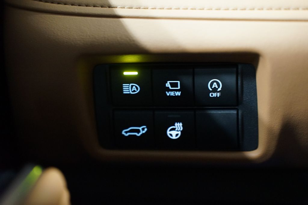 2025 Toyota Highlander Platinum 25
