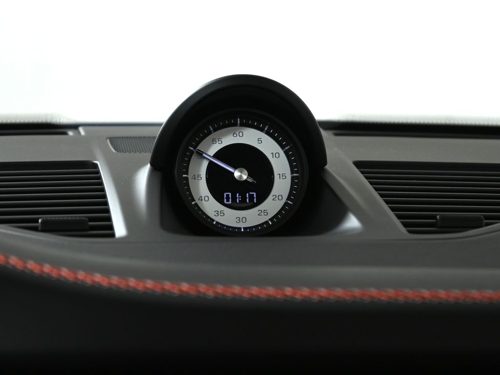 Thumbnail: 2023 Porsche 911 - 29