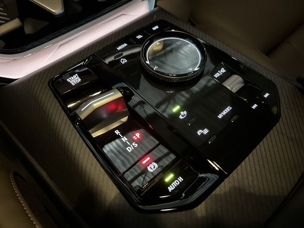 Thumbnail: 2026 BMW X3 - 19