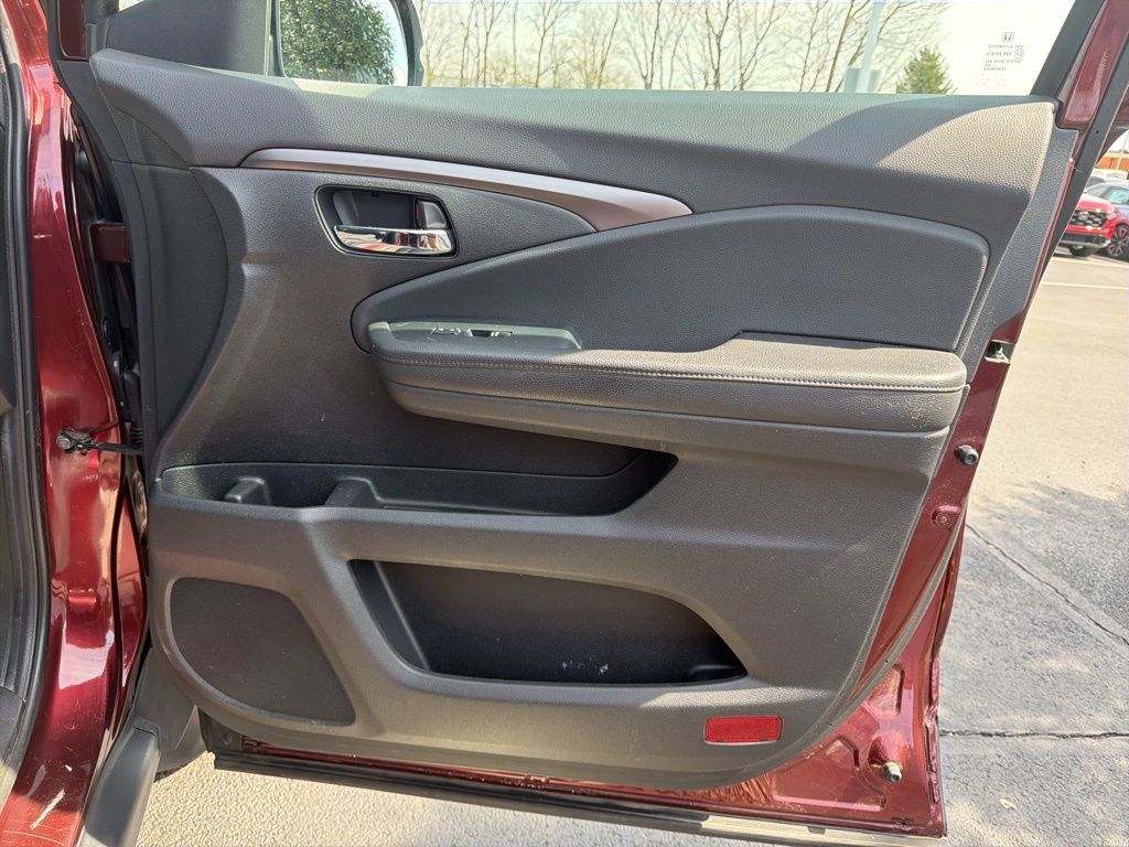 Thumbnail: 2020 Honda Passport - 24