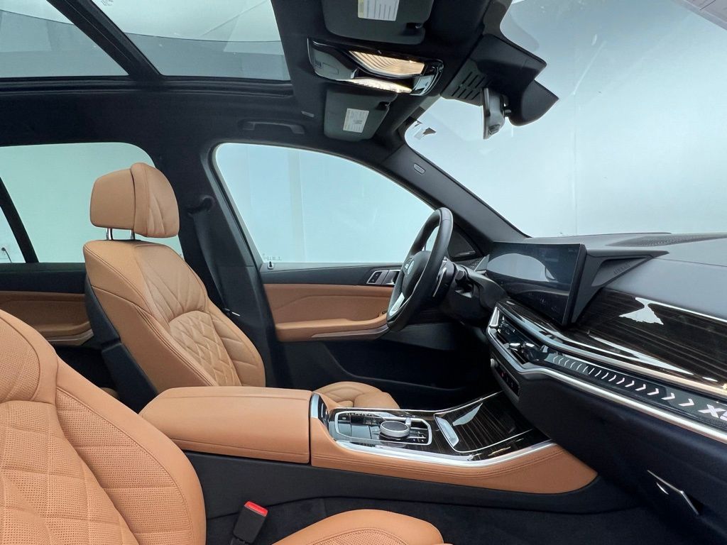 Thumbnail: 2025 BMW X5 - 6