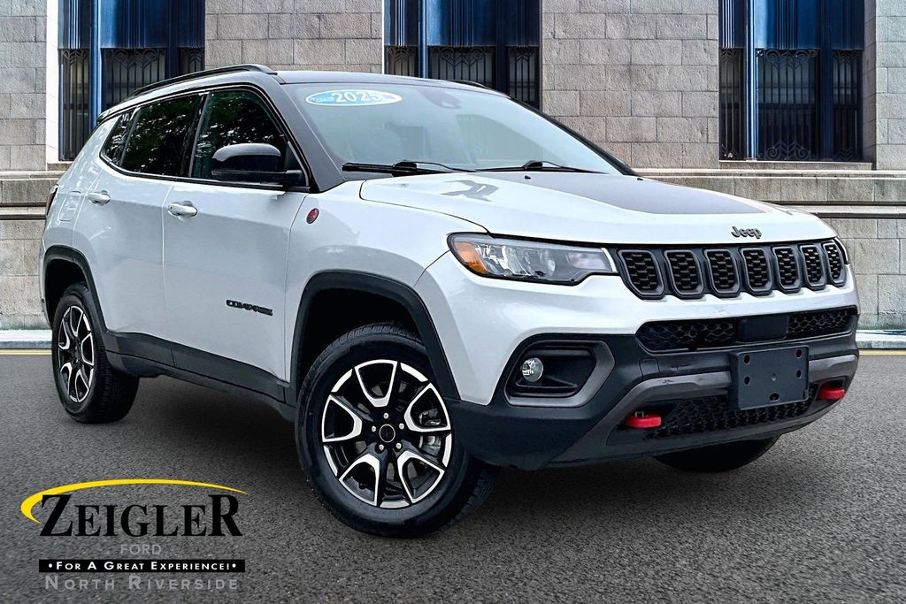 2025 Jeep Compass Trailhawk