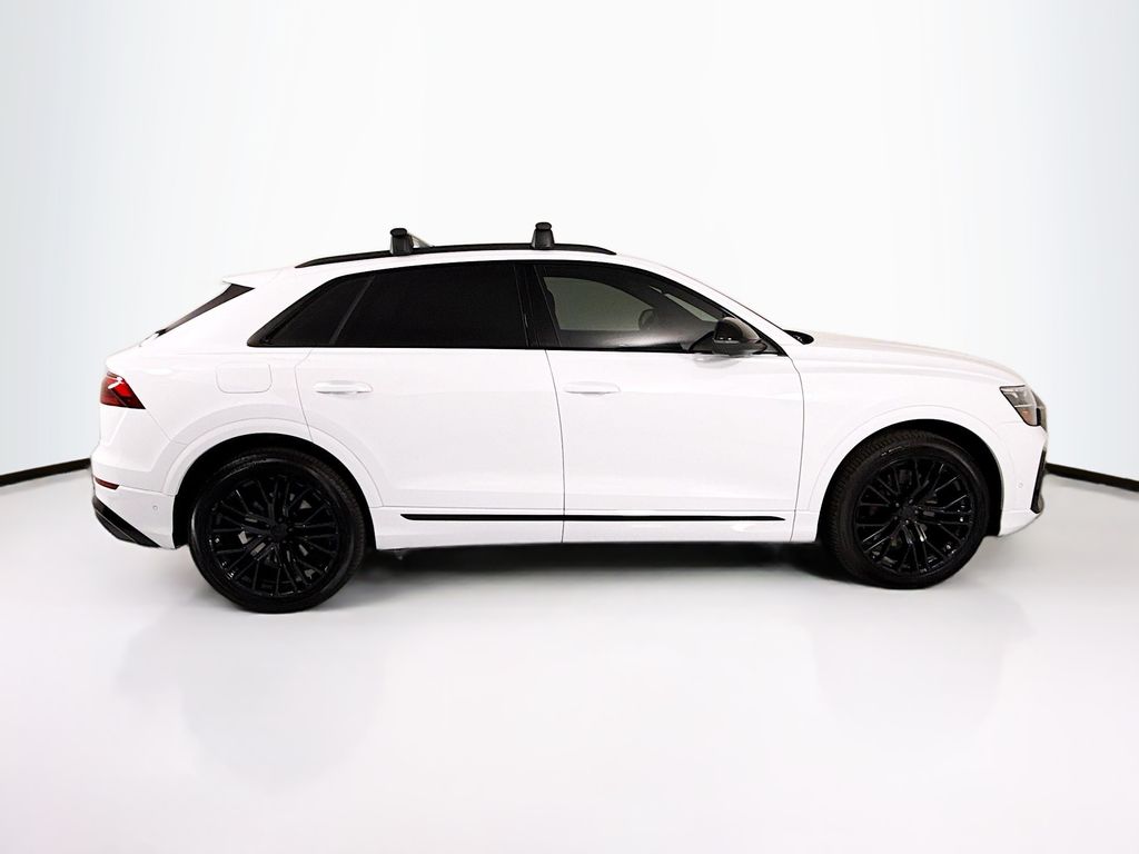 Thumbnail: 2026 Audi SQ8 - 4