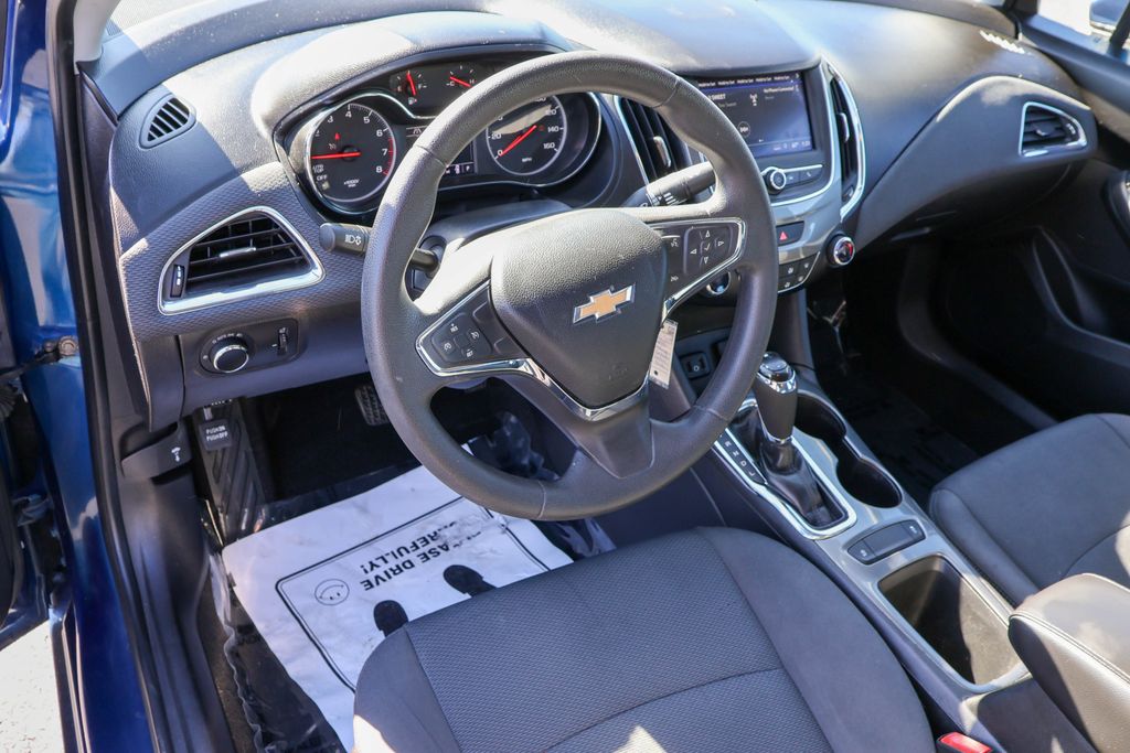 2019 Chevrolet Cruze LT 3