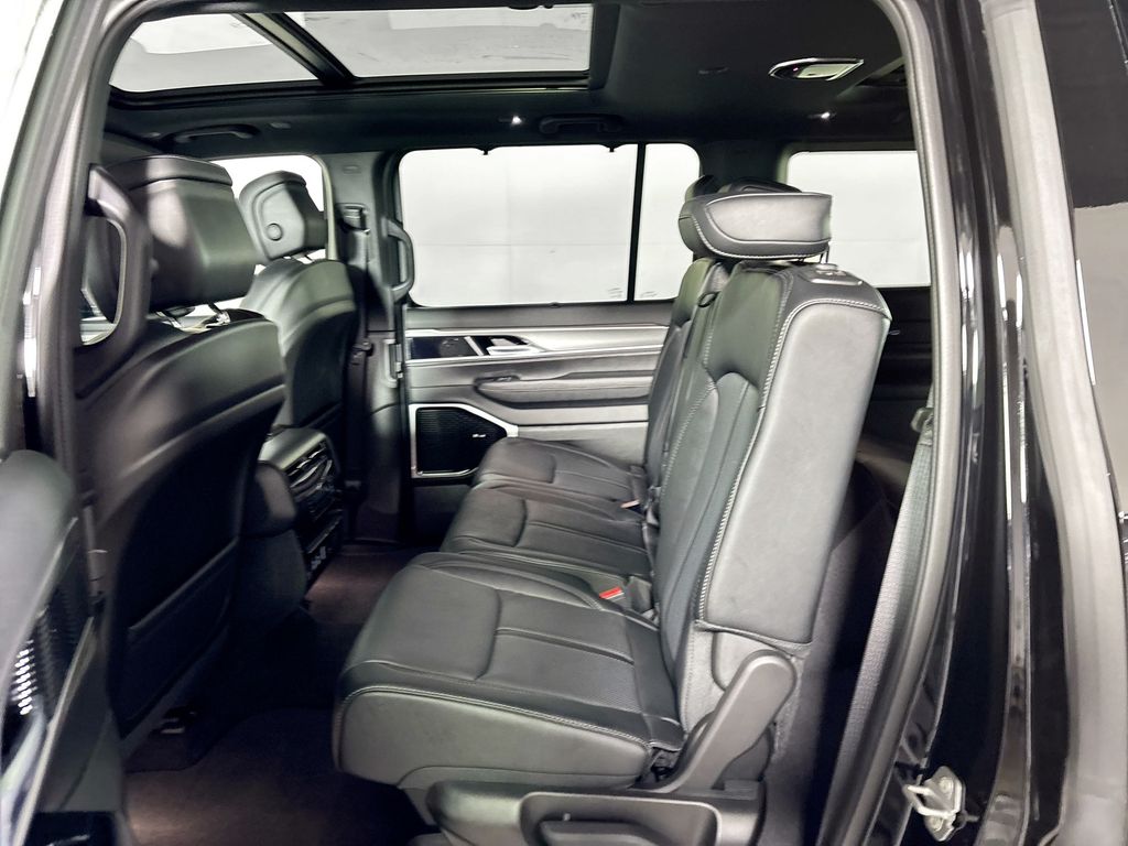 2026 Jeep Grand Wagoneer Limited Reserve