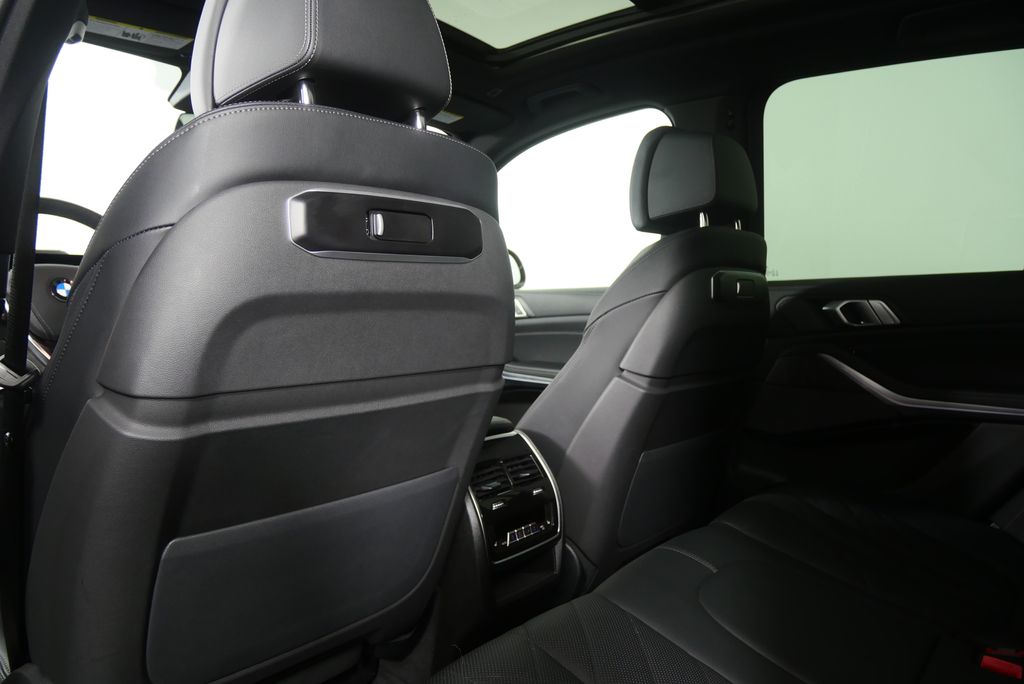 Thumbnail: 2025 BMW X5 - 17