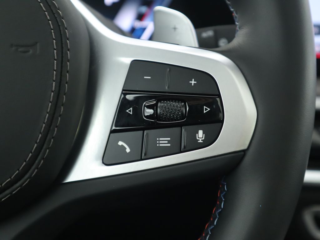 Thumbnail: 2025 BMW X5 - 12