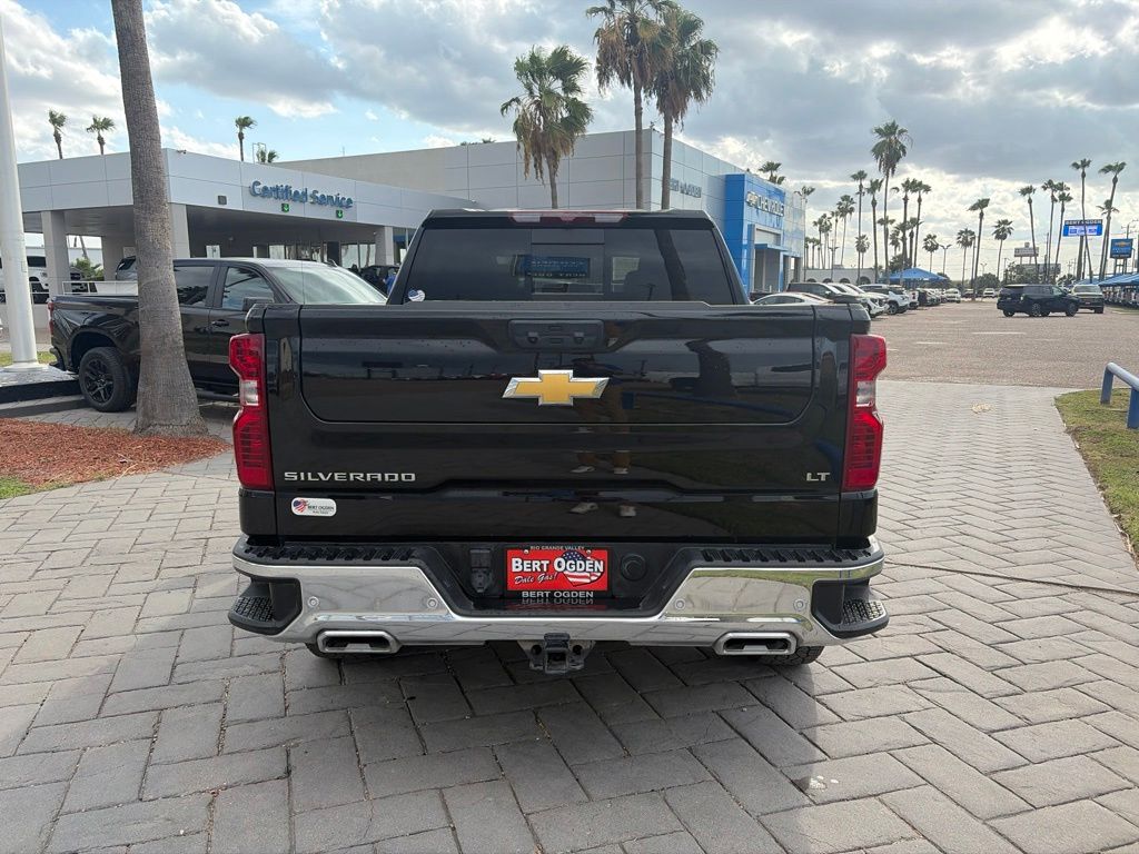 Used 2026 Black Chevrolet LT image 7