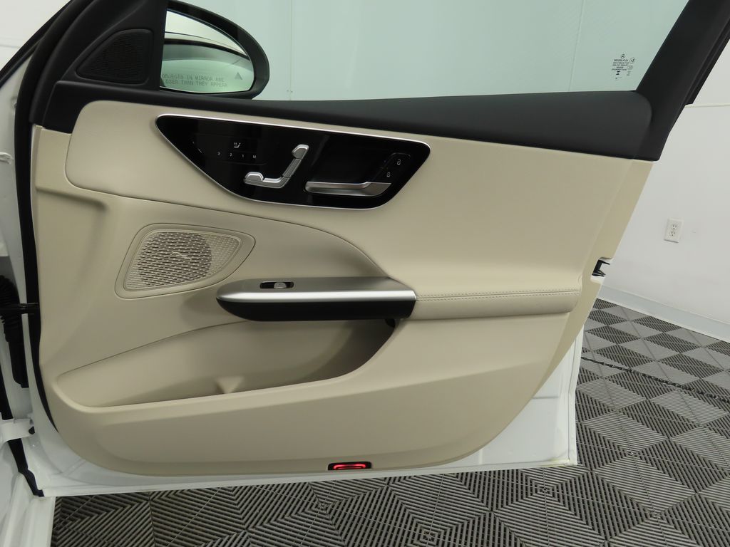 Thumbnail: 2025 Mercedes-Benz C-Class - 25