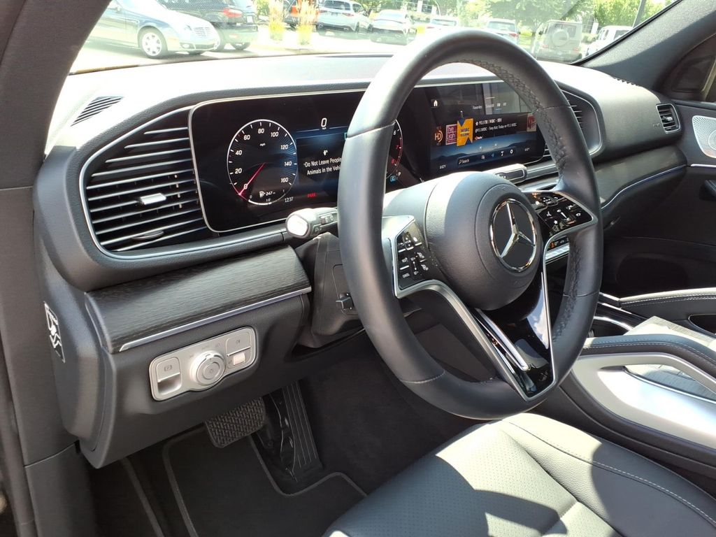 Certified Used 2026 Obsidian Black Metallic Mercedes-Benz GLE 350 image 16