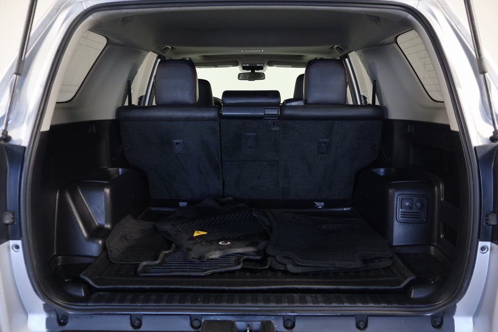 Thumbnail: 2017 Toyota 4Runner - 14