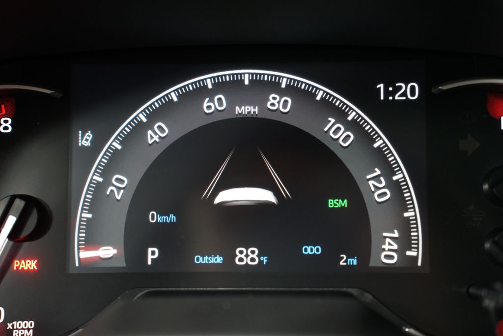 2025 Toyota RAV4 XLE 16