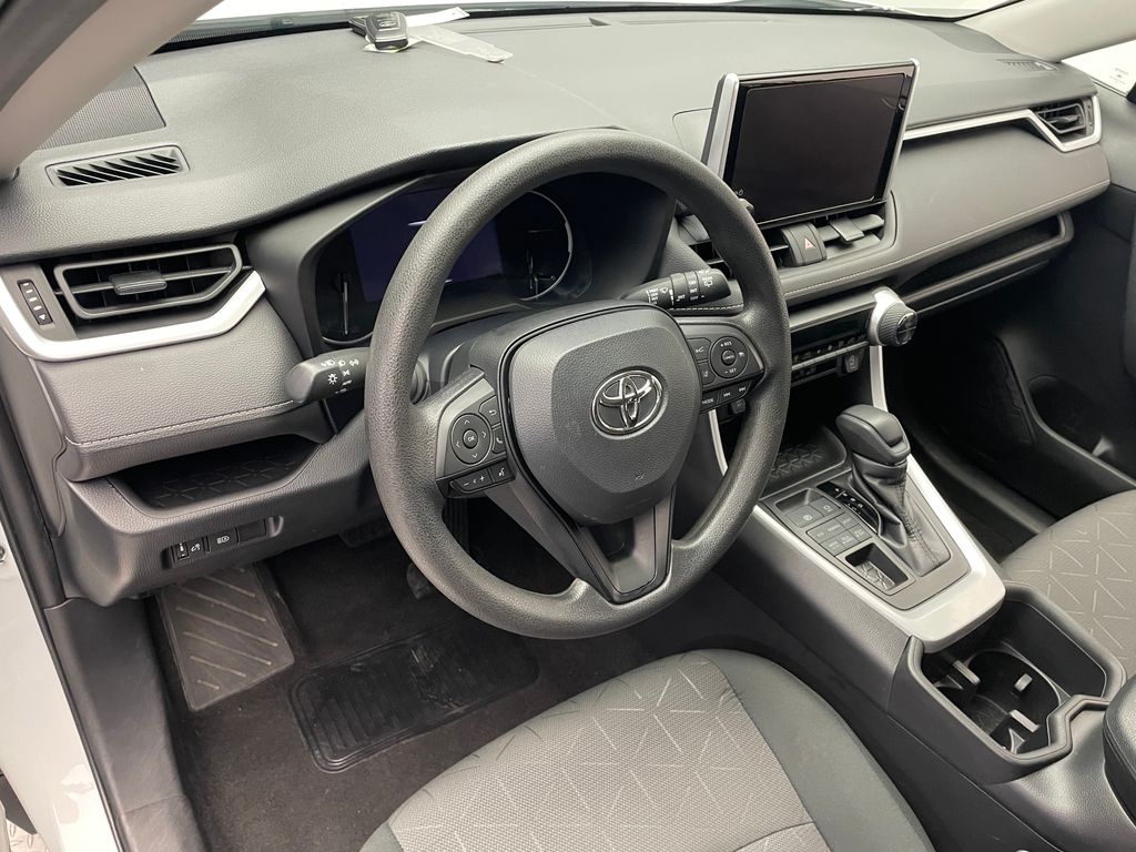 2023 Toyota RAV4 XLE 11