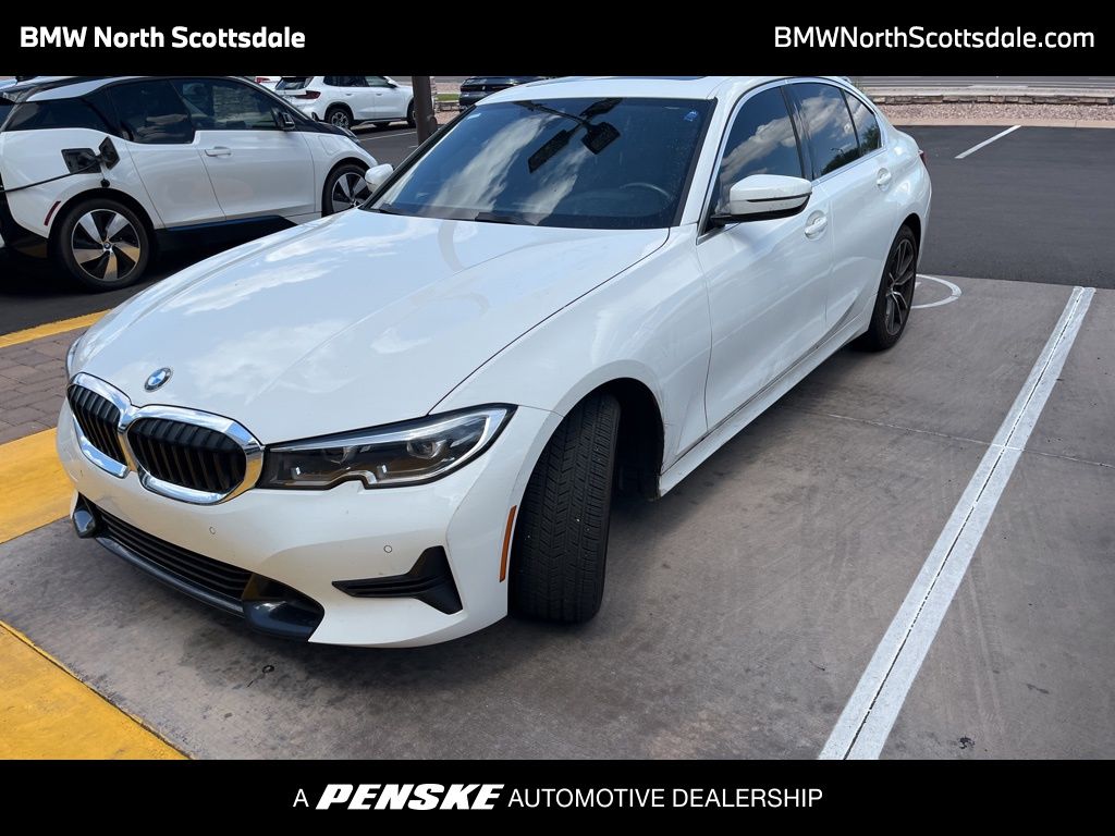 2022 BMW 3 Series 330i Hero Image