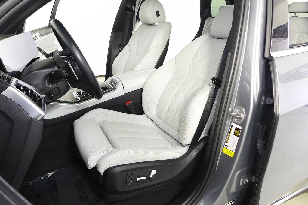 Thumbnail: 2024 BMW X5 - 22