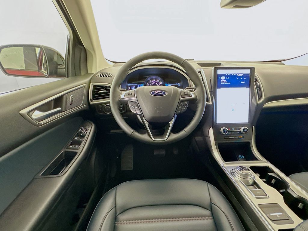 Thumbnail: 2024 Ford Edge - 22