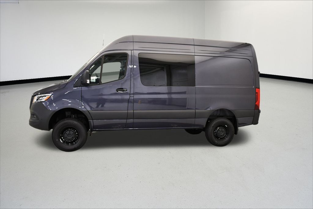 Thumbnail: 2026 Mercedes-Benz Sprinter - 4