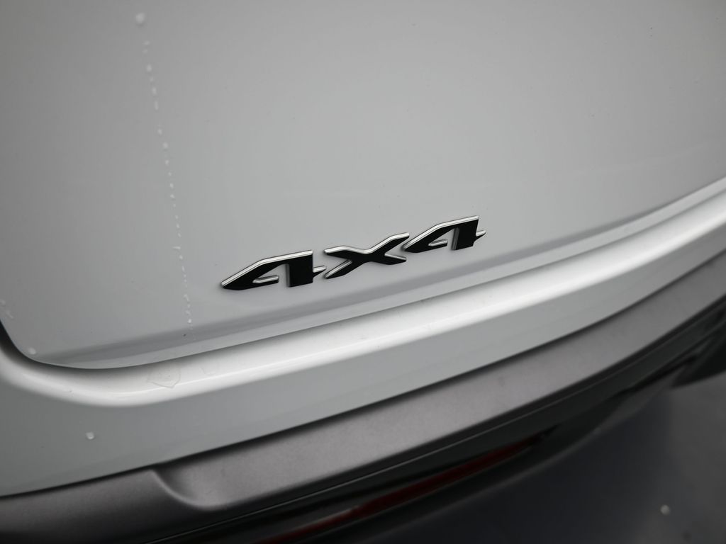 New 2026 Bright White Clearcoat Jeep Summit Obsidian image 38