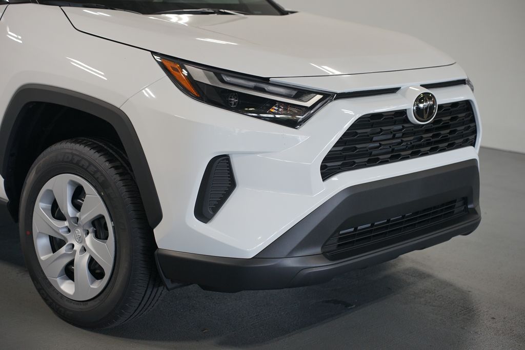 Thumbnail: 2025 Toyota RAV4 - 4