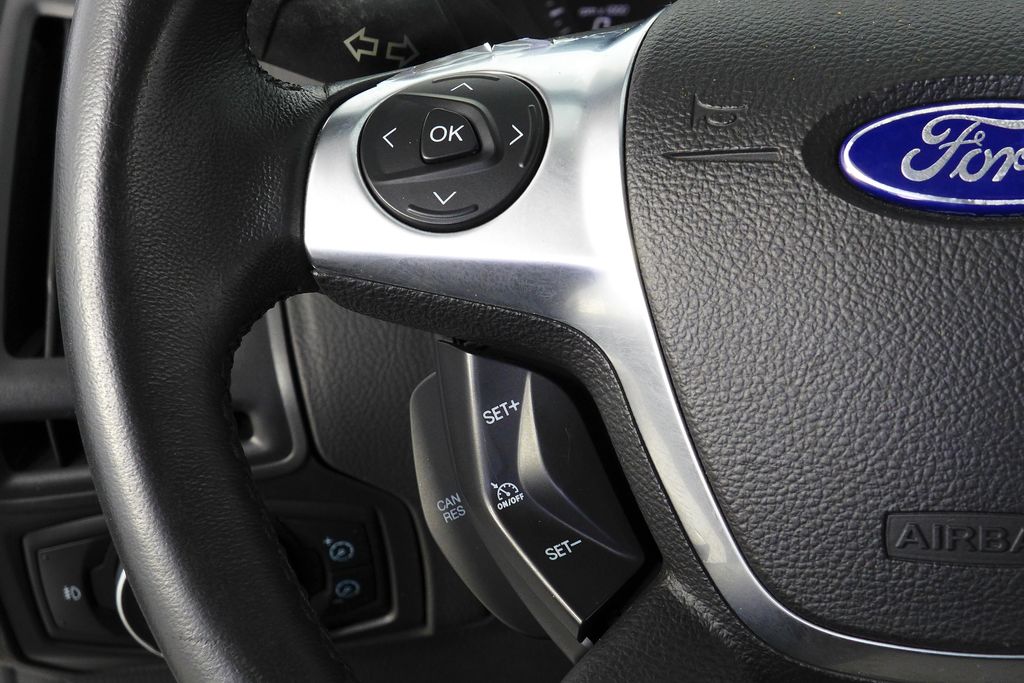 Thumbnail: 2012 Ford Focus - 28