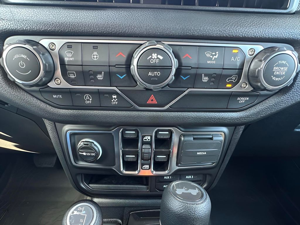 2025 Jeep Wrangler 4-Door Sport S - Photo 19