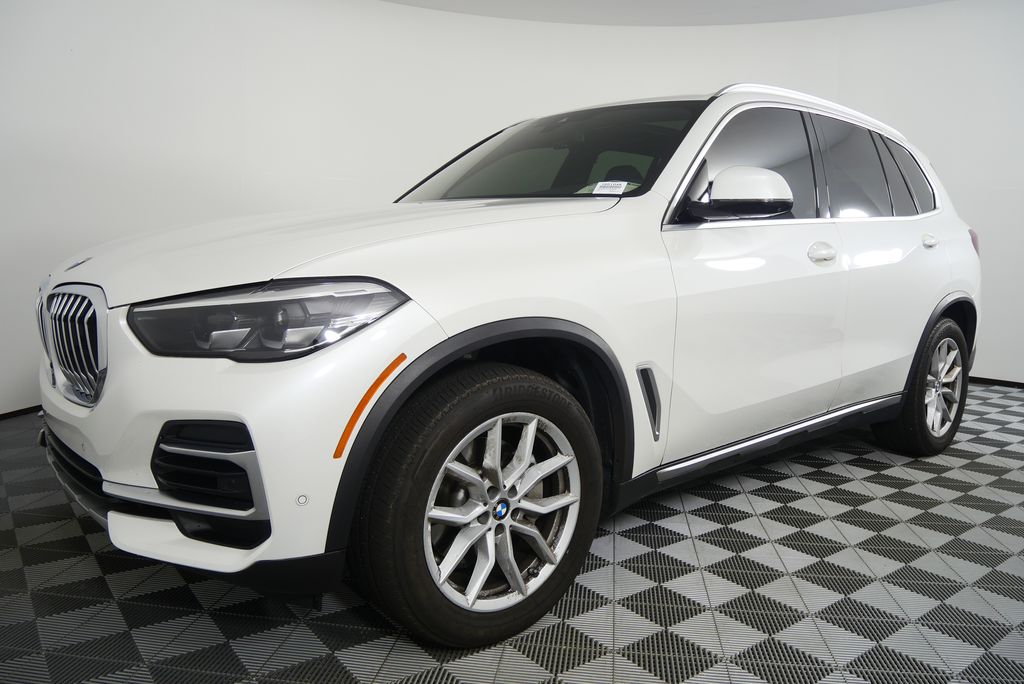 Thumbnail: 2023 BMW X5 - 8