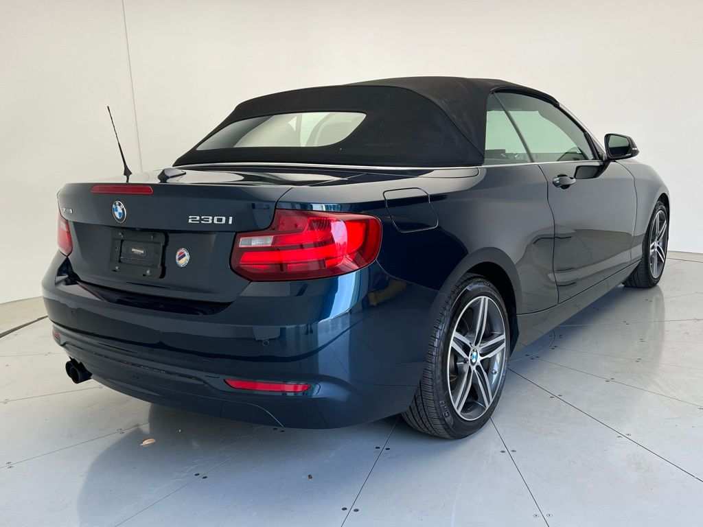 2017 BMW 2 Series 230i xDrive 6