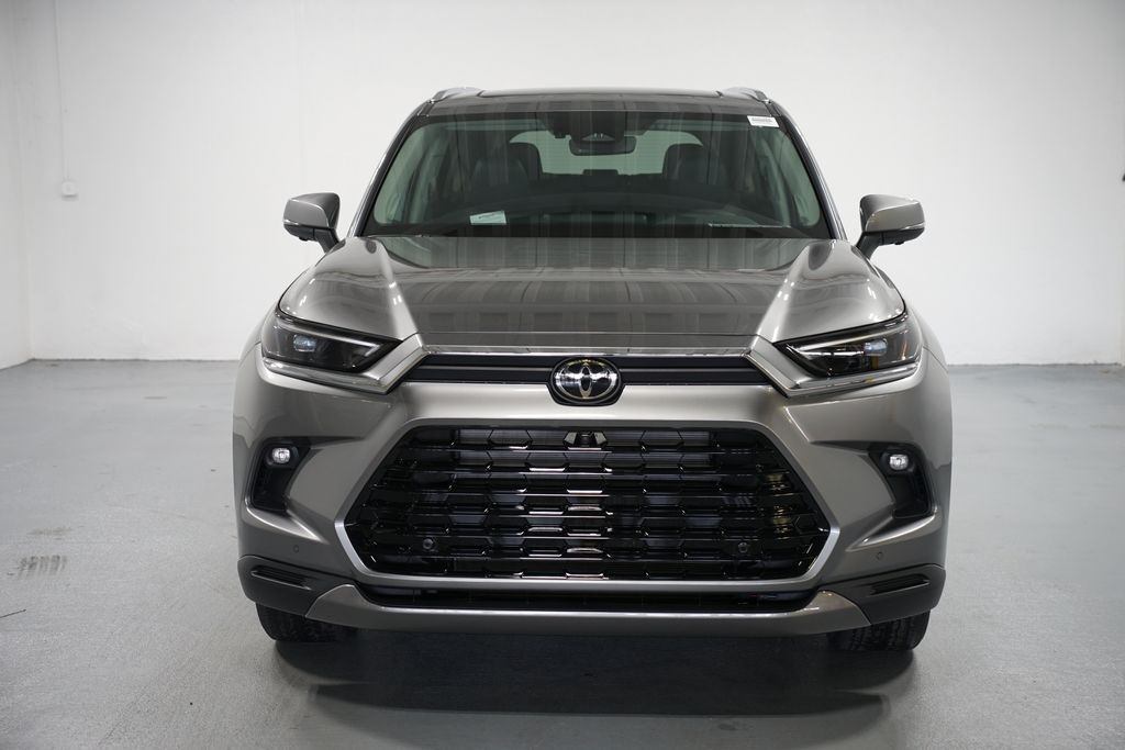 Thumbnail: 2025 Toyota Grand Highlander - 2