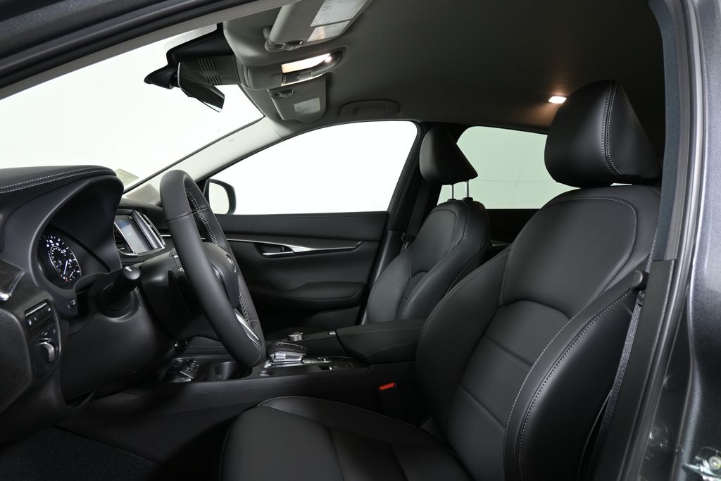 Thumbnail: 2025 INFINITI QX50 - 13