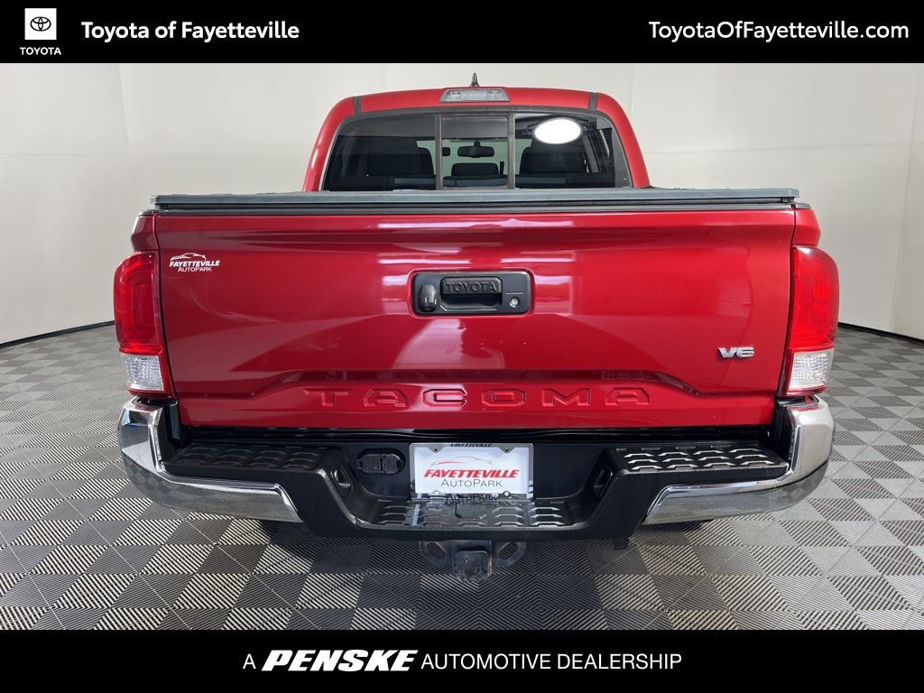 Thumbnail: 2016 Toyota Tacoma - 8