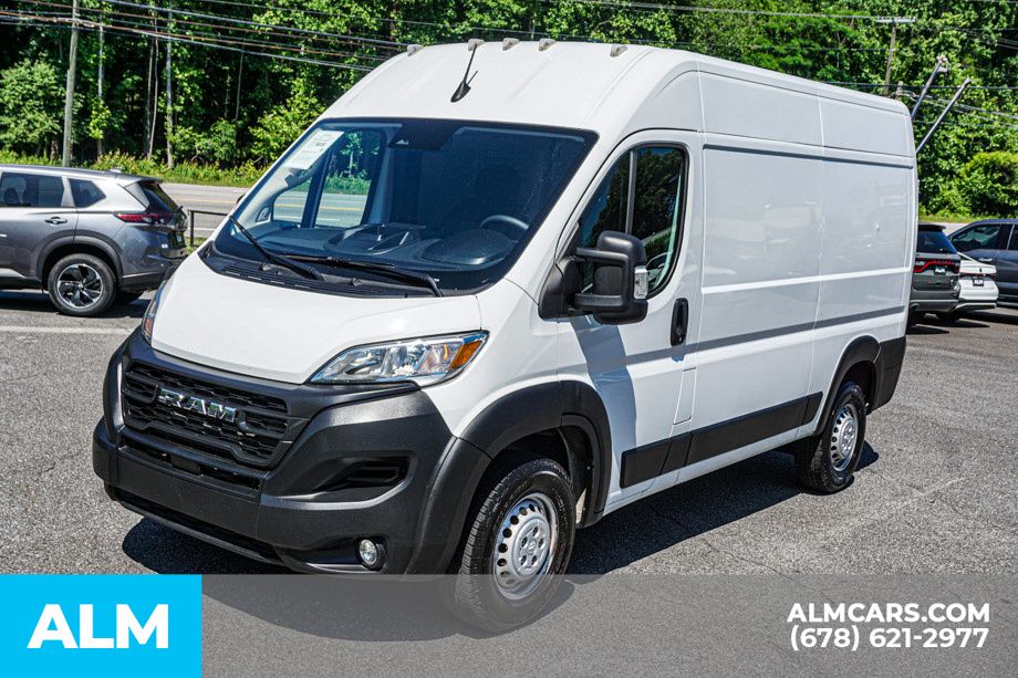 Used 2025 White Ram High Roof image 16