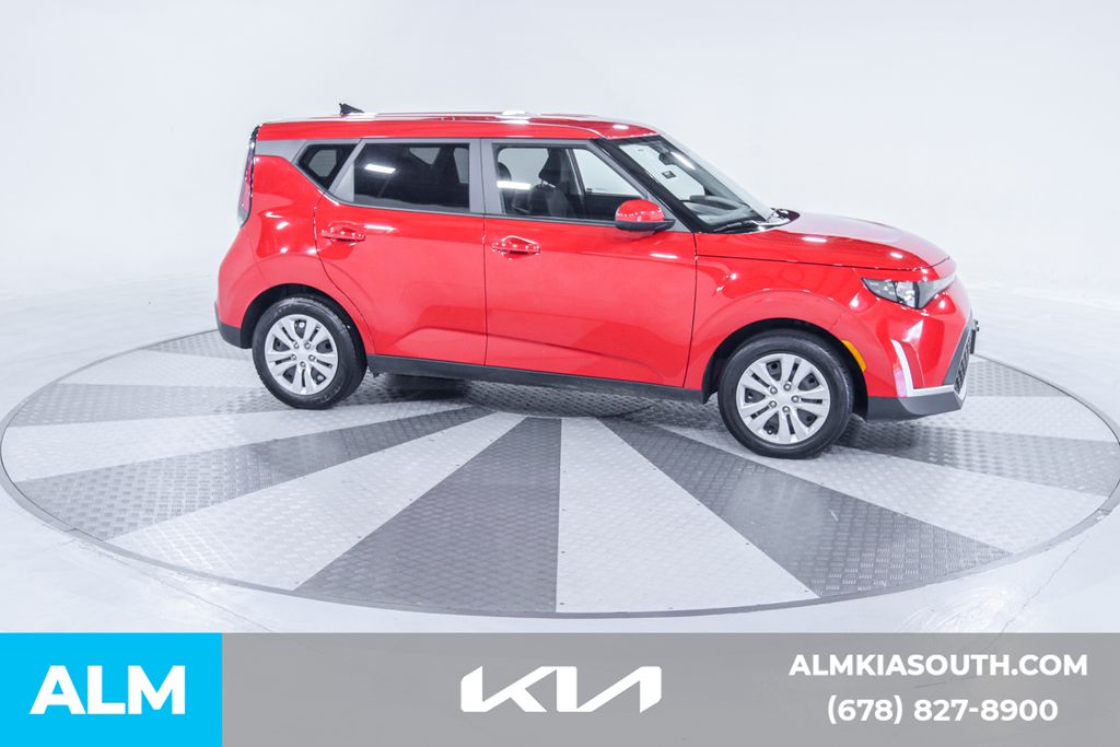 2023 Kia Soul LX photo 12