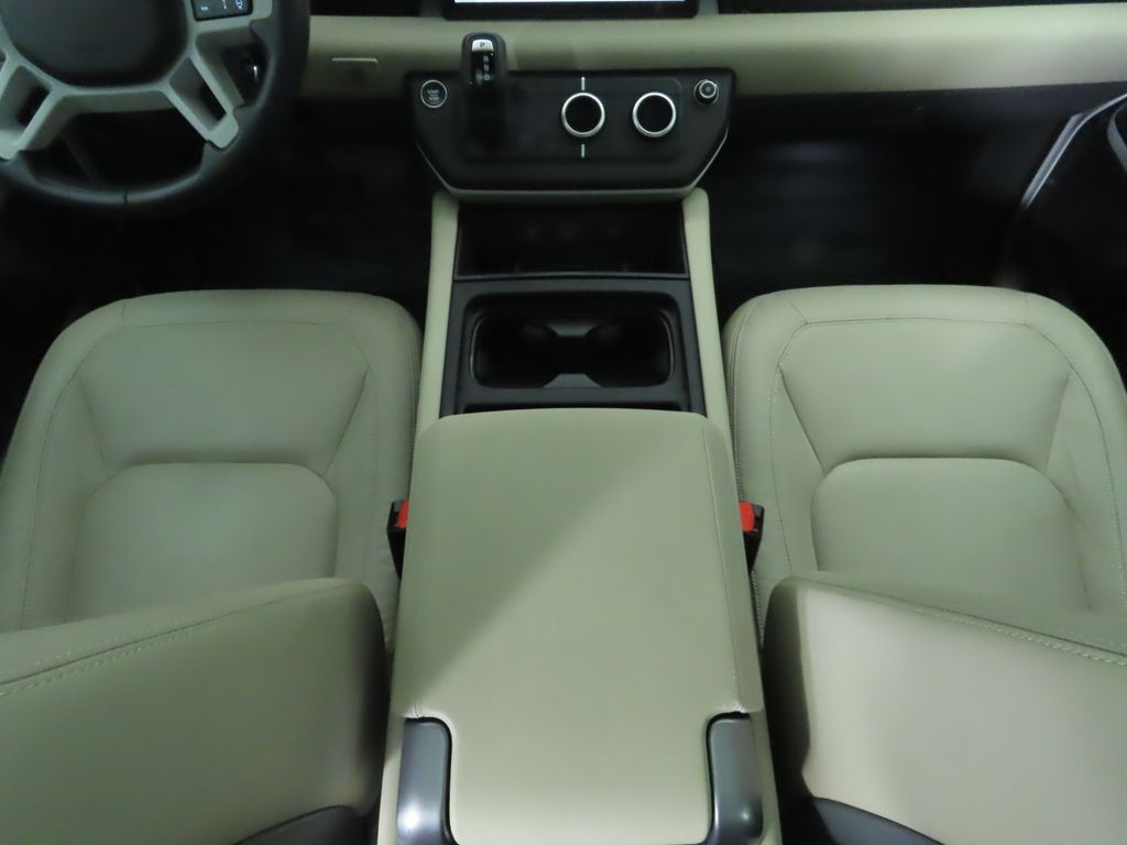 Thumbnail: 2024 Land Rover Defender - 17