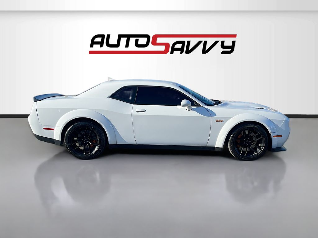Used 2022 White Dodge R/T Scat Pack Widebody image 8