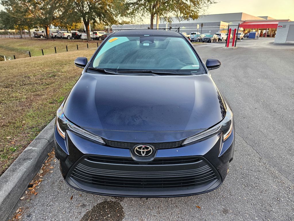 2023 Toyota Corolla LE 8