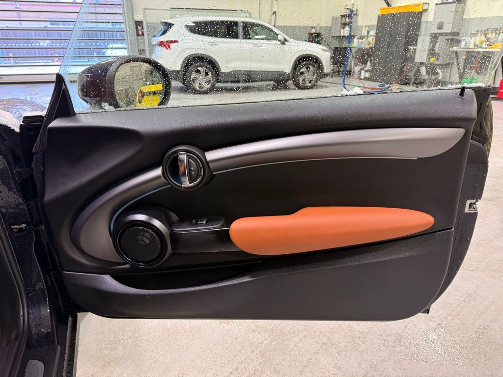 Thumbnail: 2023 MINI Cooper - 22