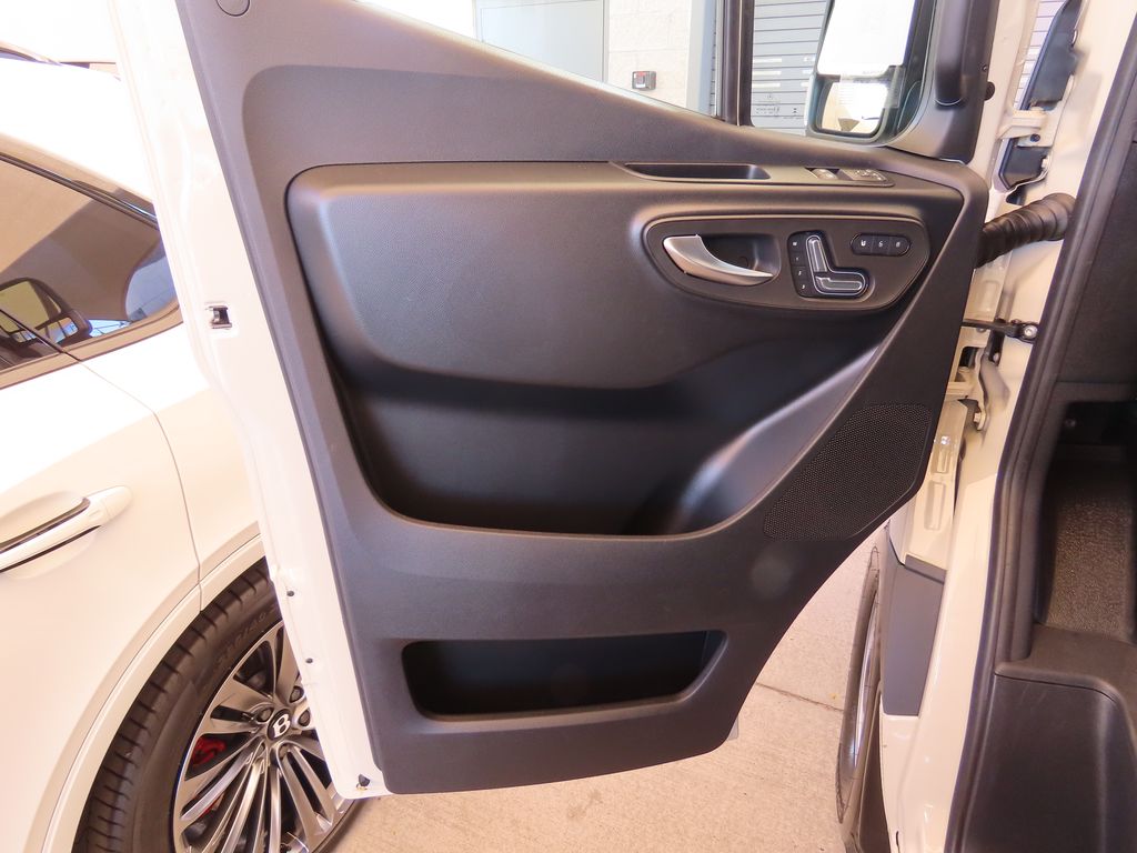 2025 Mercedes-Benz Sprinter 2500 25