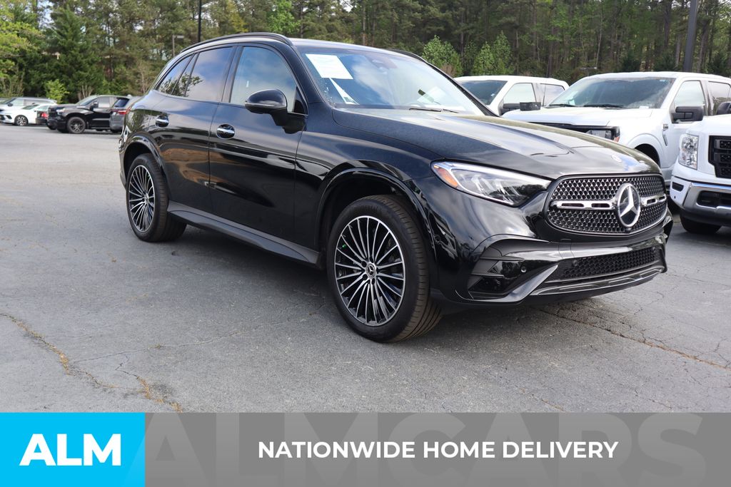 Used 2025 Black Mercedes-Benz GLC 350e image 5