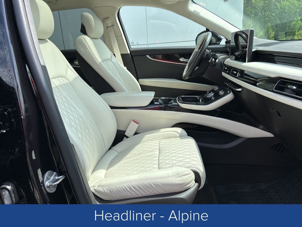 2022 Lincoln Nautilus Black Label