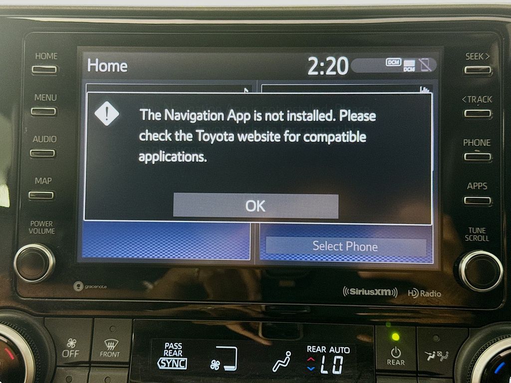 Used Car 2021 Toyota Highlander  Xle For Sale Under $30,000 In Austin, Texas