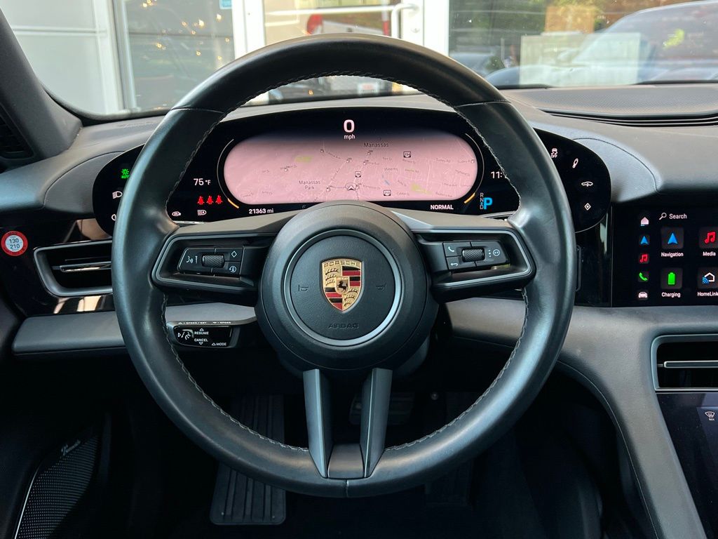 2022 Porsche Taycan 4S photo