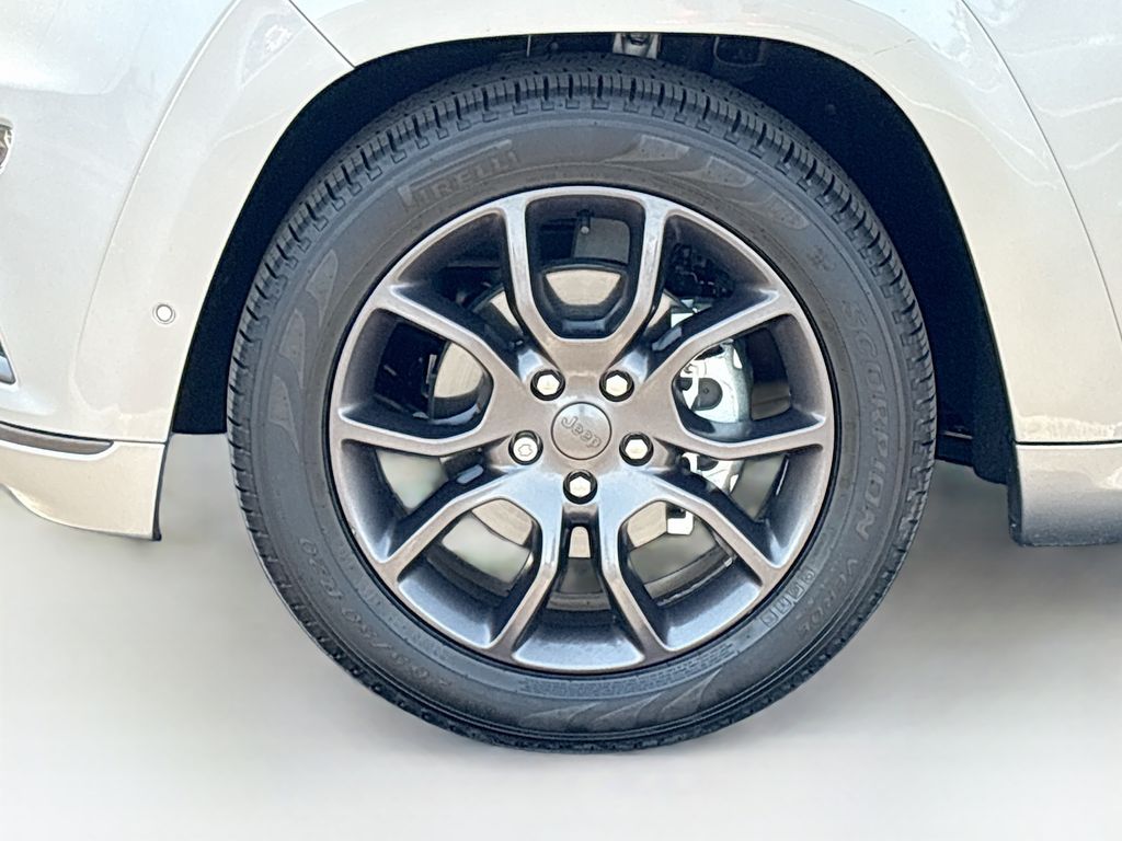 Thumbnail: 2020 Jeep Grand Cherokee - 30