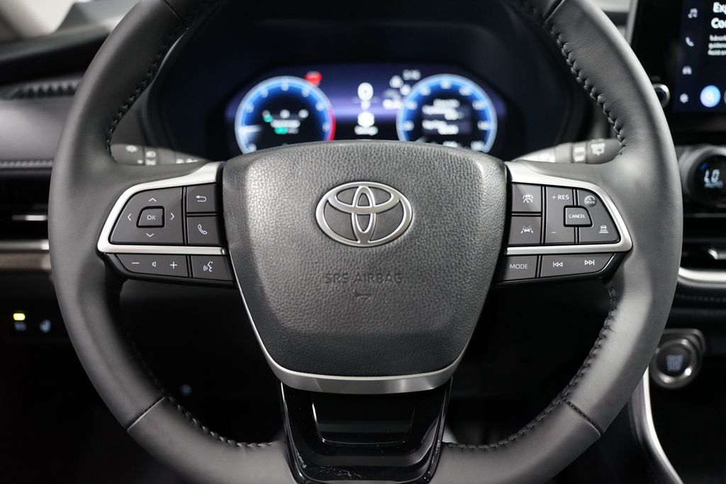2025 Toyota Grand Highlander Limited 12