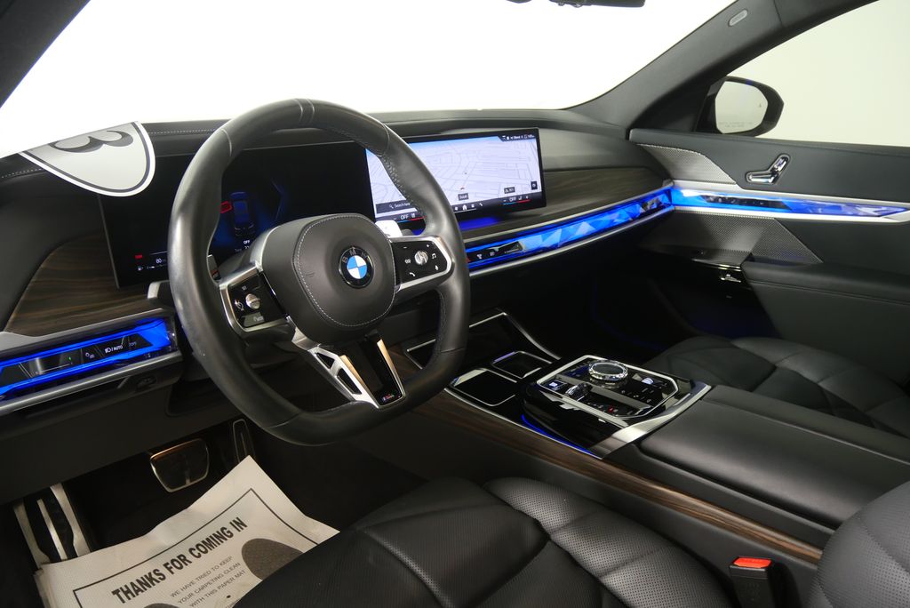 Thumbnail: 2023 BMW 7 Series - 13
